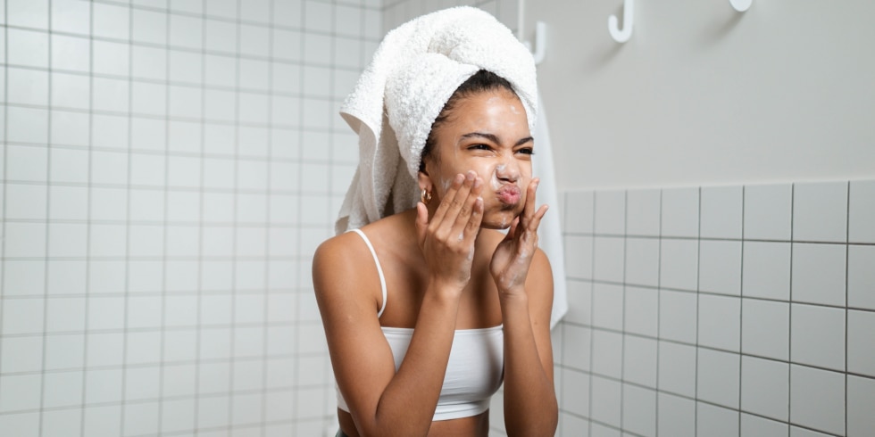 Gentle Face Scrubs for Mindfully Exfoliating Dry Skin