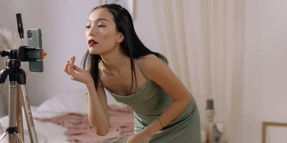 4 Super-Comfortable Liquid, Matte Lipsticks for All-Day Wear 4 Super-Comfortable Liquid, Matte Lipsticks for All-Day Wear