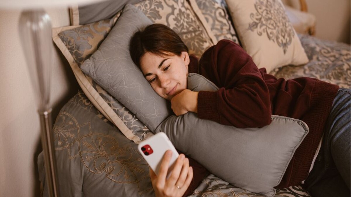 5 zodiac signs that do well in long distance relationships 5 zodiac signs that do well in long distance relationships