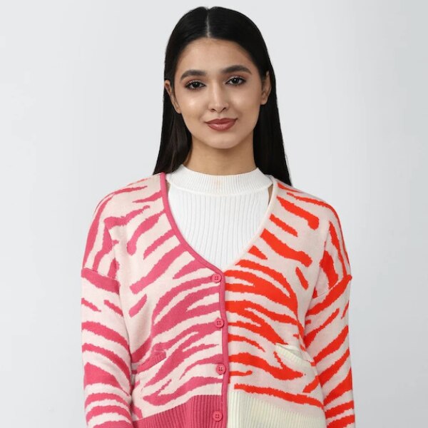 Forever 21 abstract sweater top,