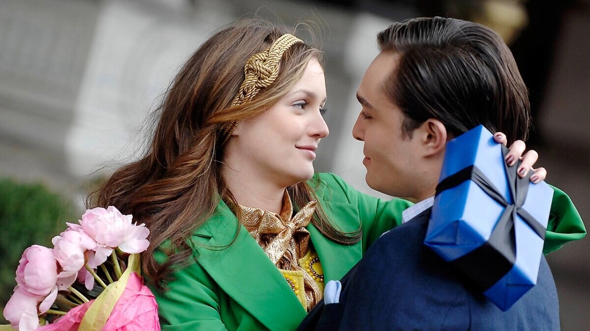 What is love bombing and how can it affect you? What is love bombing and how can it affect you?