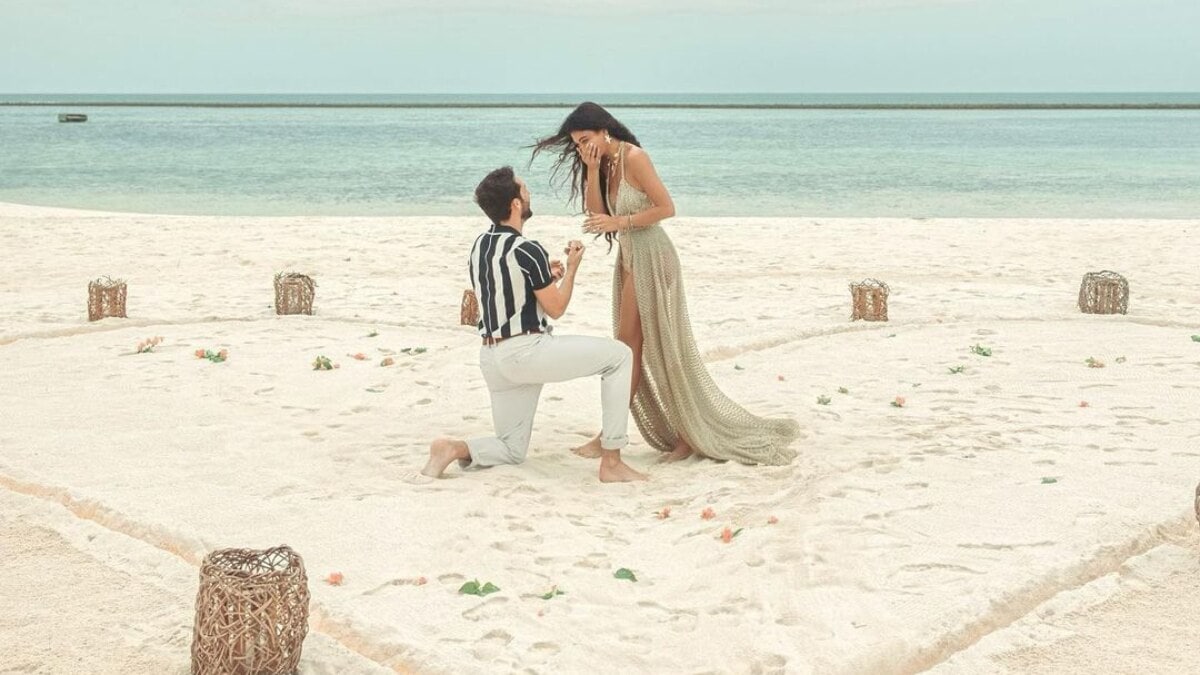 Here’s all the inspiration you need for a beach proposal Here’s all the inspiration you need for a beach proposal
