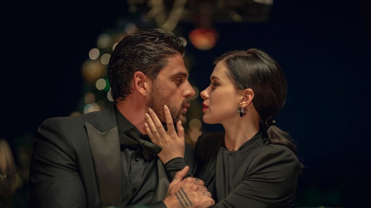 Here’s why you should add the ‘bridge’ position in your sex routine Here’s why you should add the ‘bridge’ position in your sex routine