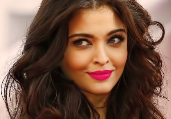 5 Liquid Lipsticks We Are Obsessing Over 5 Liquid Lipsticks We Are Obsessing Over