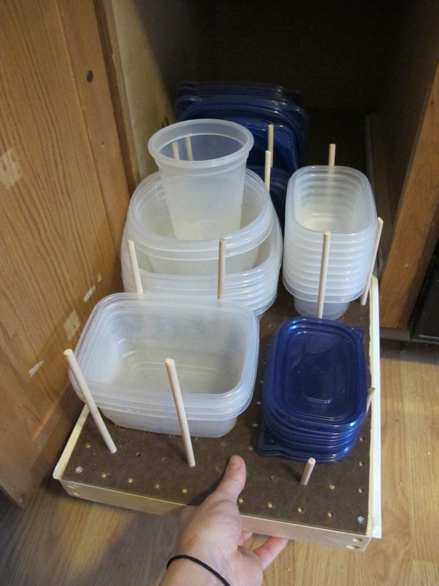 Use Dowels to Control Containers Use Dowels to Control Containers