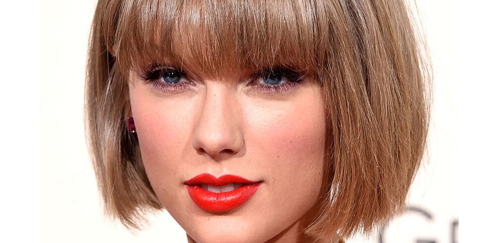 5 Dupes For Taylor Swift's Fire Orange Red Lipstick