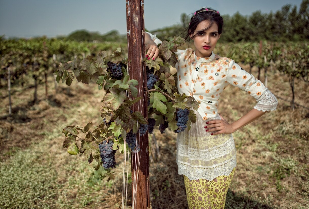 Cosmo Shows You How to Work Vintage Style in Your Spring Summer Wardrobe