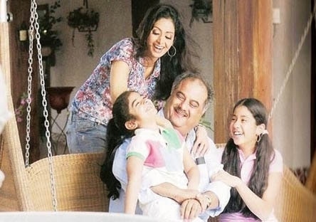 famous-bollywood-families_13632560570.jpg