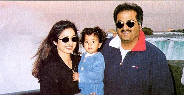 sreedevi-jhanvi-kapoor-boney-kapoor-sridevi.jpg