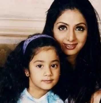 sridevi-jhanvi.jpg