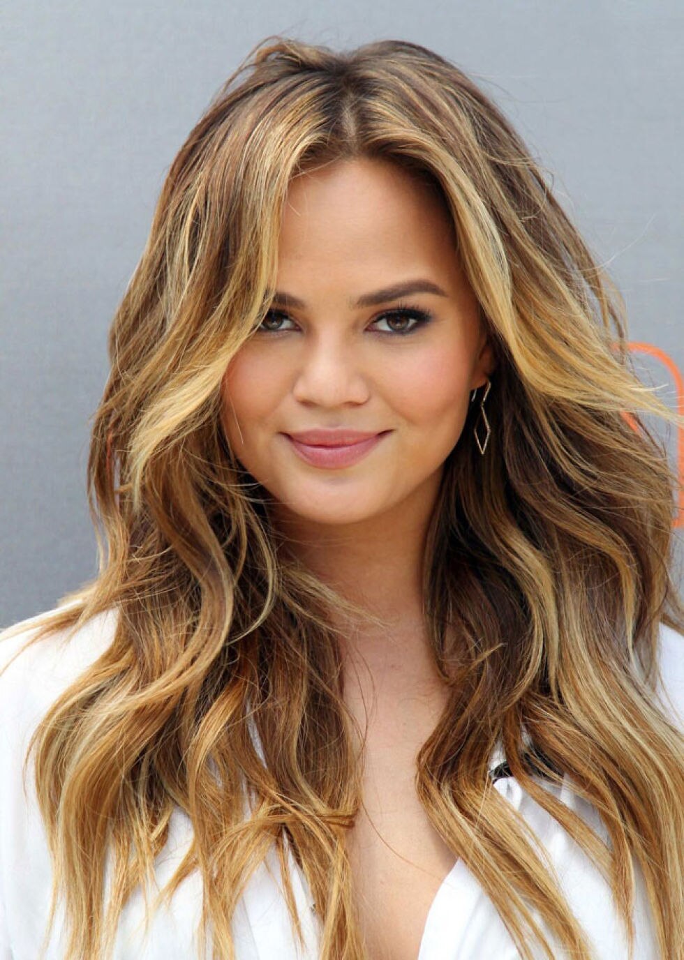 You Can Now Contour Your Hair. Yes, Really. You Can Now Contour Your Hair. Yes, Really.