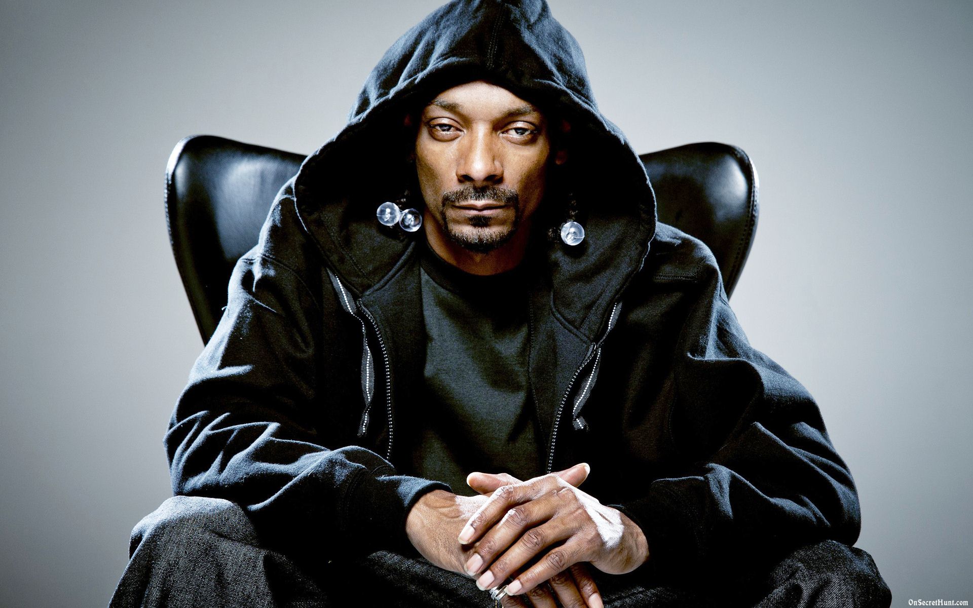 You'll Never Believe Which Indian Artist is Snoop Dogg Collaborating With