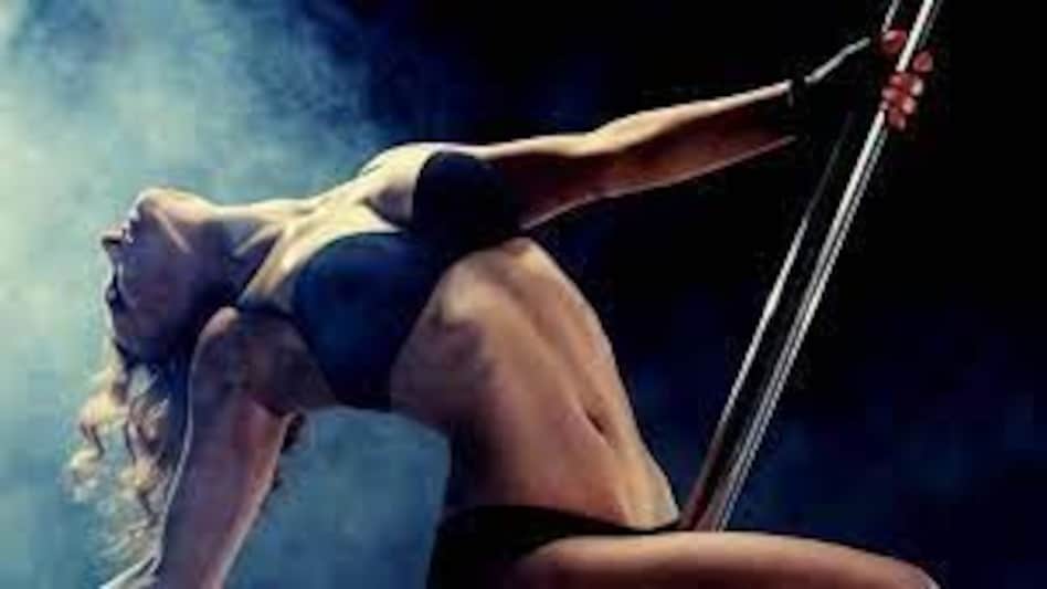 Pole में उलझकर रह जाती है Pole Dancers की ये 'चीज़'! जानकर हैरान रह जाएंगे आप Pole में उलझकर रह जाती है Pole Dancers की ये 'चीज़'! जानकर हैरान रह जाएंगे आप