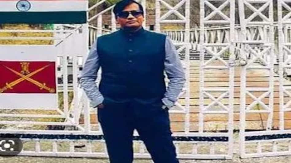 ठग किरण पटेल को लेकर देर रात अहमदाबाद पहुंचेगी पुलिस ठग किरण पटेल को लेकर देर रात अहमदाबाद पहुंचेगी पुलिस