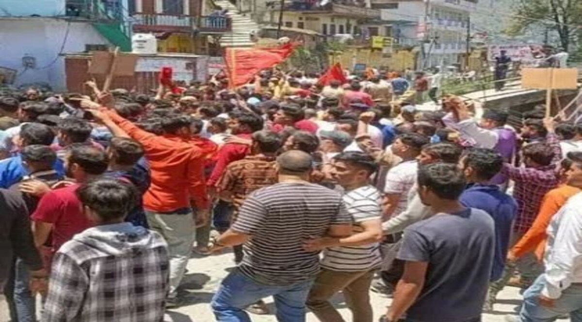 पुरोला में प्रशासन ने नहीं होने दी लव जिहाद वाली महापंचायत, निषेधाज्ञा लगाने के विरोध मेंं बाजार बंद रहे जांच जारी