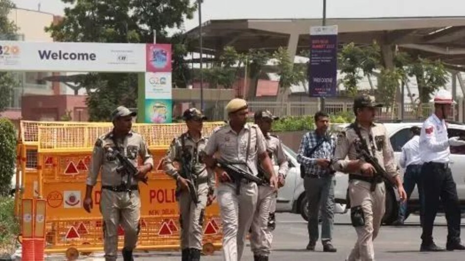 जी 20 समिट को लेकर दिल्ली पुलिस कमिश्नर ले रहे हैं मीटिंग, आला अधिकारी शामिल जी 20 समिट को लेकर दिल्ली पुलिस कमिश्नर ले रहे हैं मीटिंग, आला अधिकारी शामिल