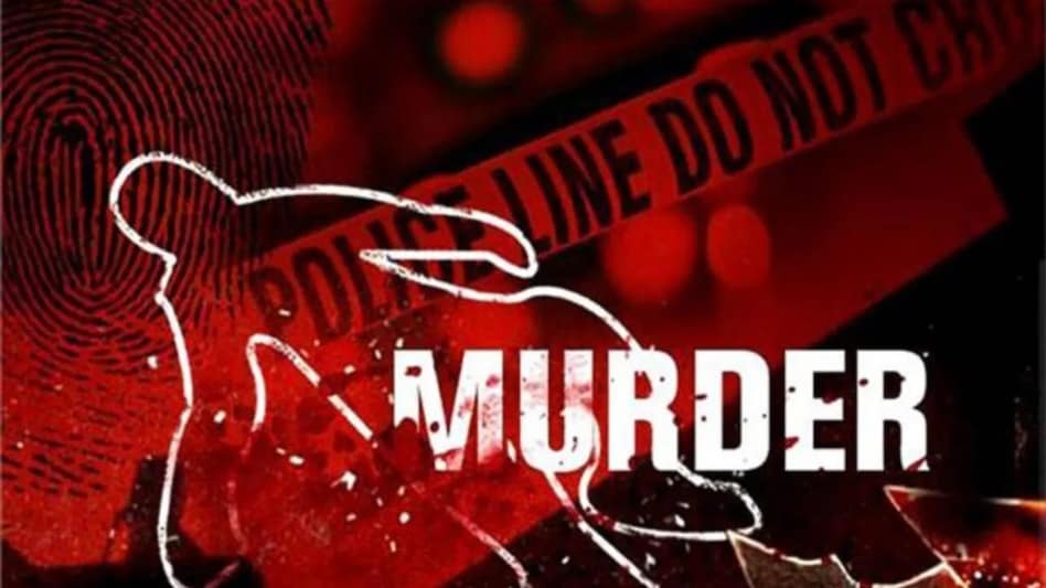 दुकान से घर लौट रहे किराना व्यवसायी को अपराधियों ने मारी गोली,व्यवसायी की मौक़े पर मौत दुकान से घर लौट रहे किराना व्यवसायी को अपराधियों ने मारी गोली,व्यवसायी की मौक़े पर मौत