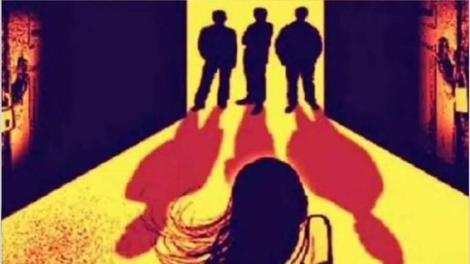 उत्तरी दिल्ली में बारह साल की नाबालिग से गैंगरेप, दो गिरफ्तार, तीन किशोर पकड़े गए उत्तरी दिल्ली में बारह साल की नाबालिग से गैंगरेप, दो गिरफ्तार, तीन किशोर पकड़े गए