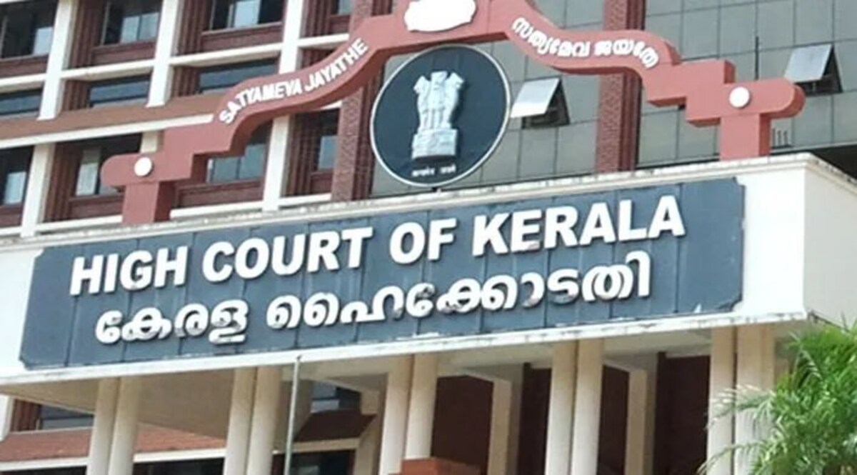 केरल उच्च न्यायालय ने बलात्कार के आरोपी पूर्व सरकारी वकील को जमानत दी केरल उच्च न्यायालय