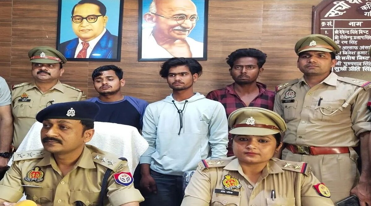 ग़ाज़ियाबाद में दोस्त ने दोस्त को फरसे से काट डाला, डीजे वाले गौरव ने किया मोमिन का कत्ल, हत्या की वजह हैरान कर देगी जांच में जुटी पुलिस