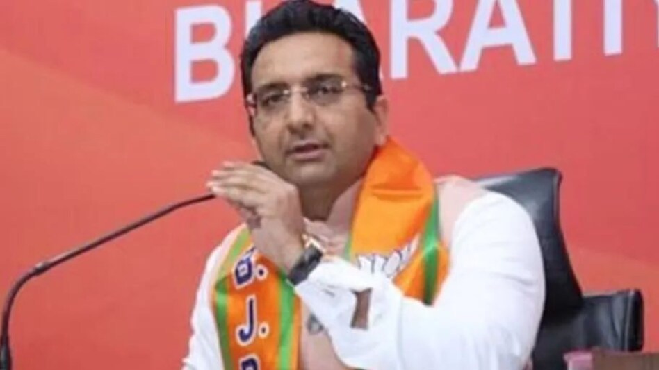 भाजपा नेता गौरव भाटिया से मारपीट का मामला, कोर्ट ने यूट्यूब चैनल, सोशल मीडिया हैंडल को जारी किया नोटिस भाजपा नेता गौरव भाटिया से मारपीट का मामला, कोर्ट ने यूट्यूब चैनल, सोशल मीडिया हैंडल को जारी किया नो...