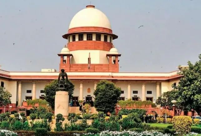 सीएम अरविंद केजरीवाल पहुंचे सुप्रीम कोर्ट, हाईकोर्ट ने खारिज की थी याचिका Supreme Court