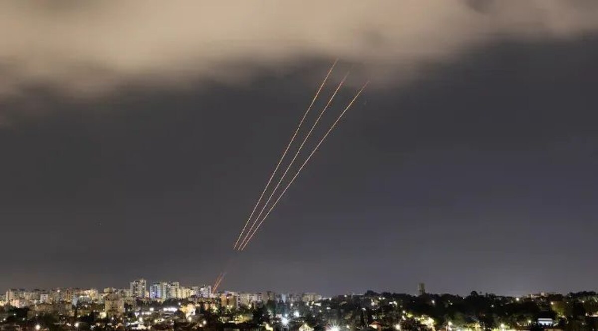 Iran-Israel war: जंग की आग भड़कती देख, दुनिया में बढ़ गई टेंशन ईरान और इजरायल जंग से दुनिया में बढ़ी टेंशन