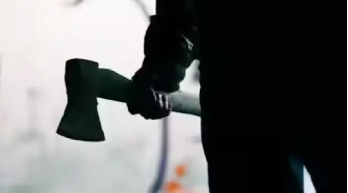 Jharkhand Triple Murder: सनकी लड़के ने पिता को कुल्हाड़ी से काट डाला, इतनी मामूली सी बात पर हुआ खून खराबा सांकेतिक तस्वीर