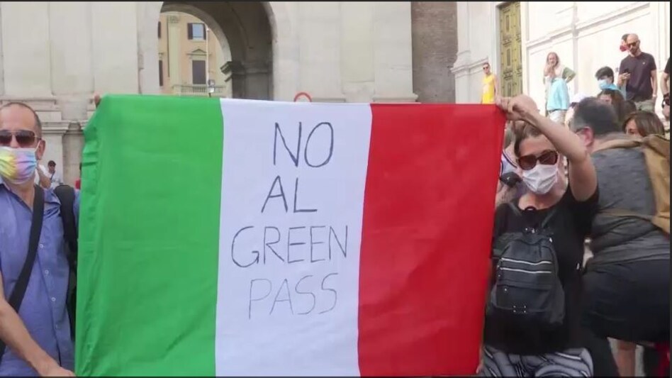 ITALY: सरकार के इस फैसले के ख़िलाफ सड़कों पर उतरे लोग, क्यों बोल रहे हैं कि ये फैसला ब्लैकमेल करने के बराबर है ITALY: सरकार के इस फैसले के ख़िलाफ सड़कों पर उतरे लोग, क्यों बोल रहे हैं कि ये फैसला ब्लैकमेल करने ...