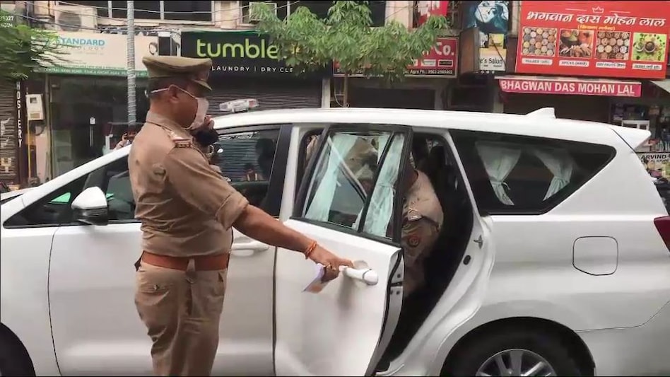 करोड़ों की लूट को गुजरे भी नहीं थे पूरे दो घंटे
पुलिस ने एनकाउंटर में ढेर कर दिए बदमाश करोड़ों की लूट को गुजरे भी नहीं थे पूरे दो घंटेपुलिस ने एनकाउंटर में ढेर कर दिए बदमाश