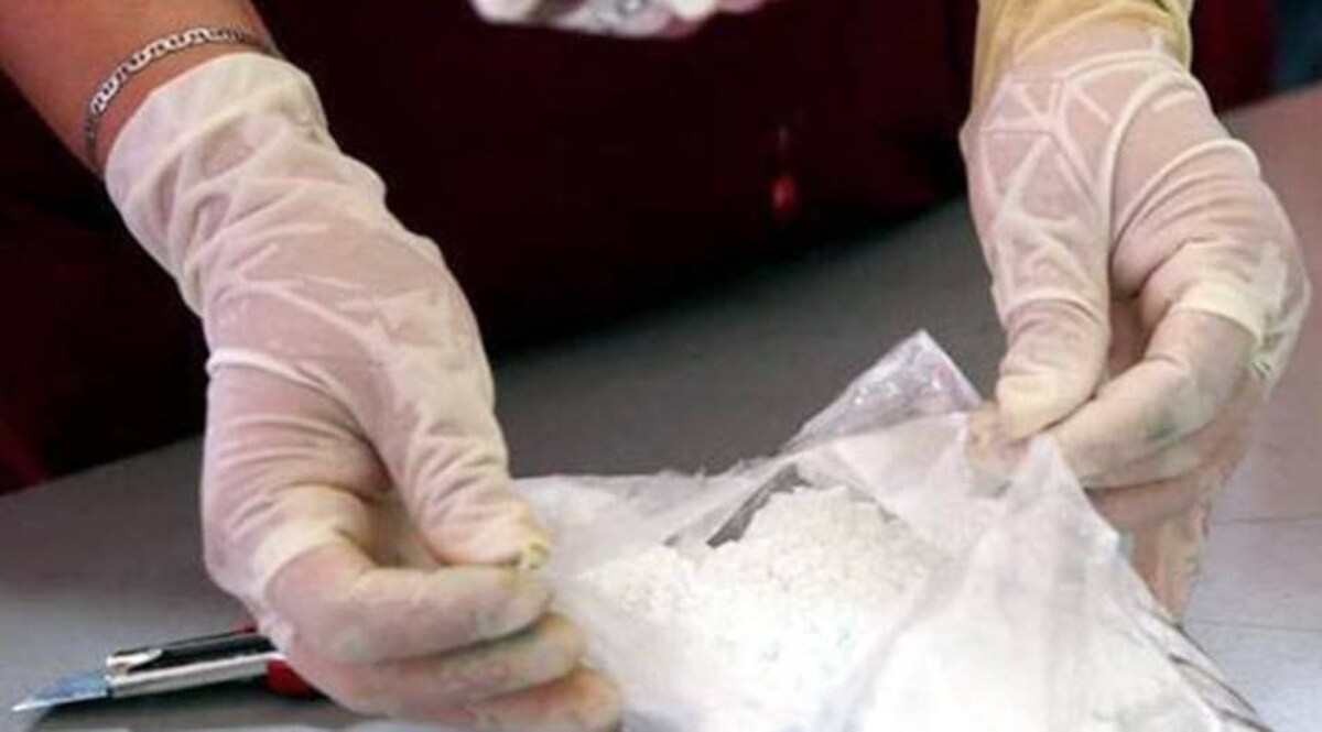 दंगों से भागी और जा फंसी ड्रग्स के जाल में
मेहजबीन कैसे बनी ड्रग्स की दुनिया की महारानी? CrimeTak