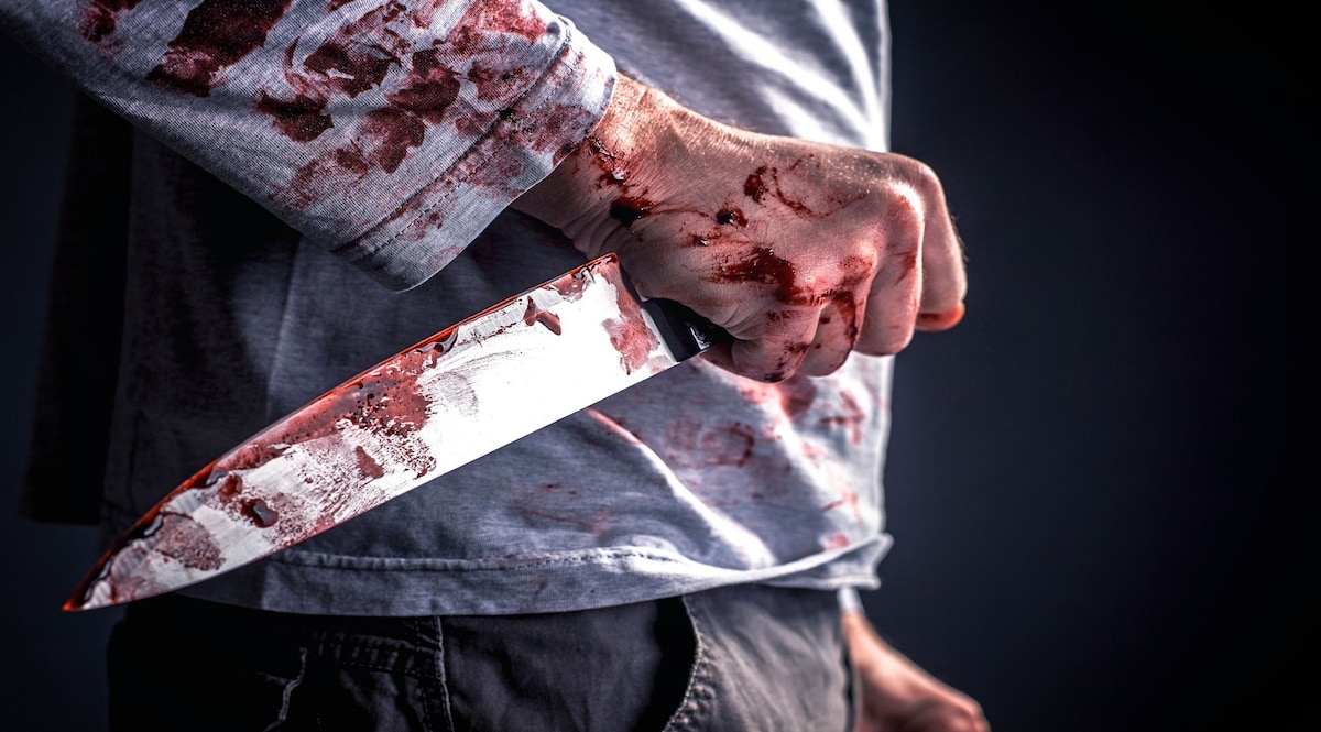 इंसानों को काट कर बड़े मज़े से उनका गोश्त खाने वाला दुनिया का सबसे सनकी आदमख़ोर हत्यारा, जिसकी हैवानियत ऐसी की शैतान भी रहम मांगे CrimeTak