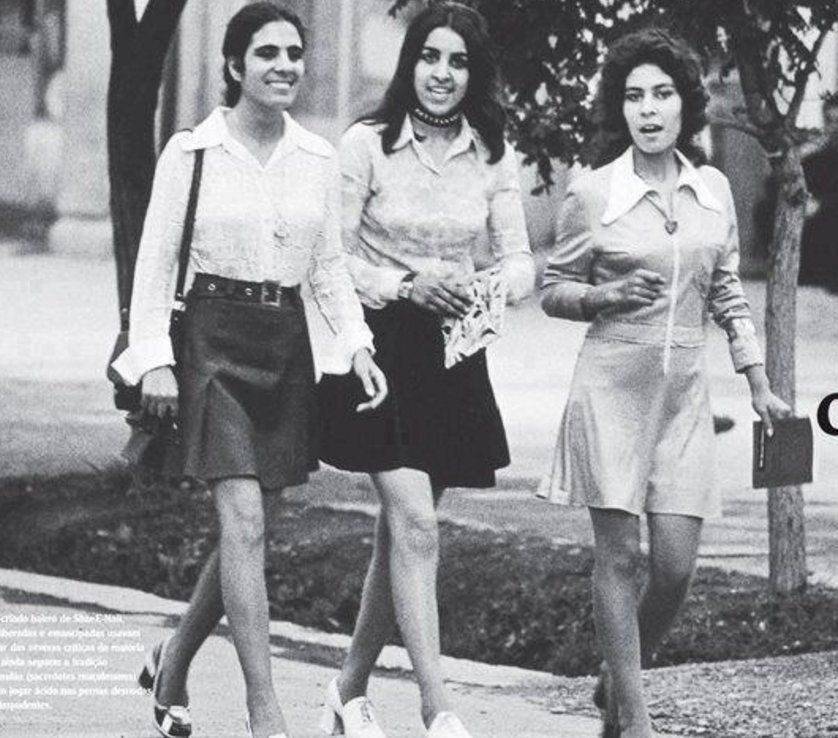 Women in Afghanistan : कभी यहां लड़कियां मिनी स्कर्ट पहन फिल्म देखने जातीं थीं, लेकिन तालिबान ने कर दिया क़ैद CrimeTak