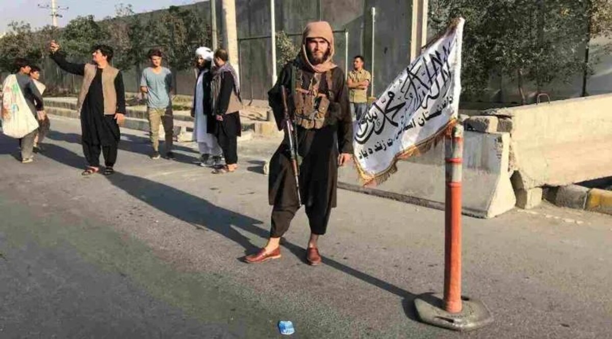 तस्वीरों के जरिए समझिए अफगानिस्तान और तालिबान की जंग की कहानी CrimeTak