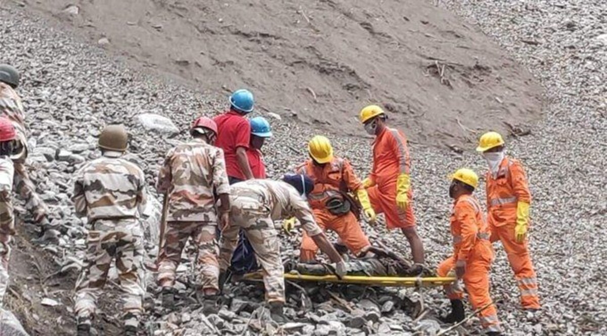 Himachal Kinnaur Landslide News : मरने वालों की संख्या 17 पहुंची, अभी भी 12 लापता CrimeTak