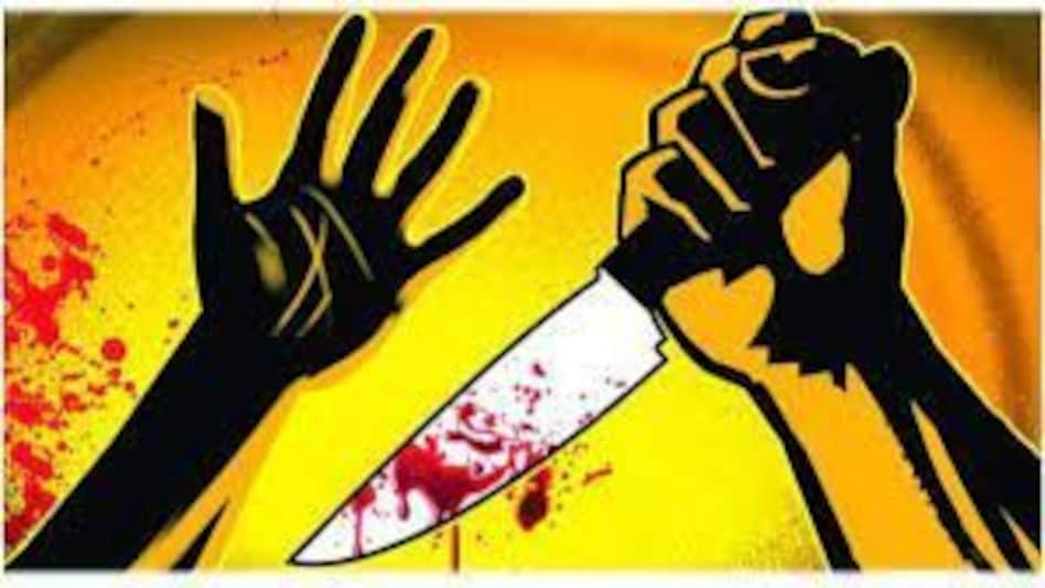 UP: प्रेमिका ने किया नज़रअंदाज तो सनकी आशिक़ ने 9 साल की बच्ची को मार डाला UP: प्रेमिका ने किया नज़रअंदाज तो सनकी आशिक़ ने 9 साल की बच्ची को मार डाला