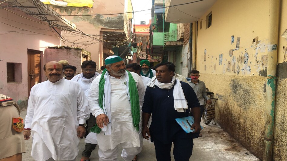 दिल्ली कैंट में नाबालिग से रेप के बाद हत्या का मामला
अब क्राइम ब्रांच की हिरासत में आरोपी दिल्ली कैंट में नाबालिग से रेप के बाद हत्या का मामलाअब क्राइम ब्रांच की हिरासत में आरोपी