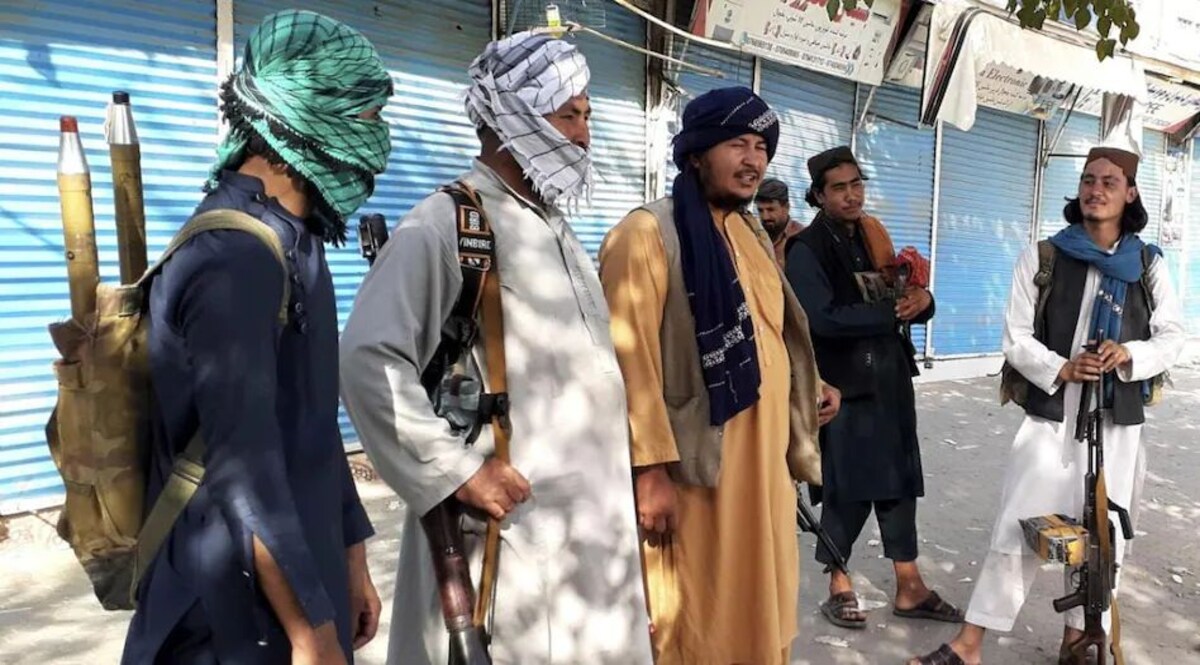 हर पल अफगानिस्तान को खदेड़ रहा है तालिबान
अफगानिस्तान के 12 प्रांतों में अब तालिबान का कब्जा CrimeTak