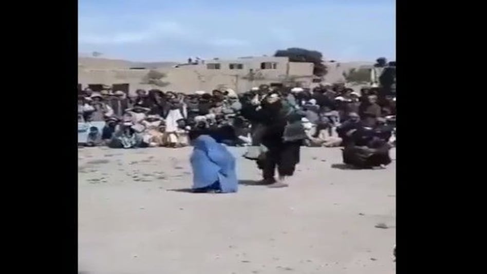 इन 4 वीडियो को देख महसूस करेंगे कि आख़िर तालिबानी आतंक किस चिड़िया का नाम है इन 4 वीडियो को देख महसूस करेंगे कि आख़िर तालिबानी आतंक किस चिड़िया का नाम है