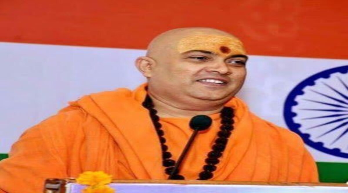 साइन तक नहीं कर पाते थे नरेंद्र गिरी, कैसे लिख दिया 7 पन्नों का सुसाइड नोट ? CrimeTak