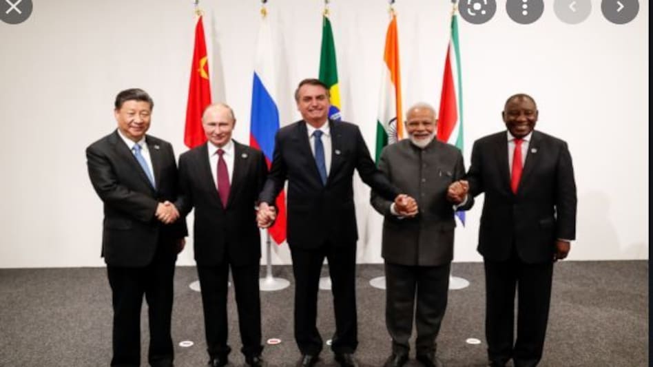 ब्रिक्स के 13वें शिखर सम्मेलन की अध्यक्षता करेंगे प्रधानमंत्री मोदी
अफगानिस्तान मुद्दे पर चर्चा संभव ब्रिक्स के 13वें शिखर सम्मेलन की अध्यक्षता करेंगे प्रधानमंत्री मोदीअफगानिस्तान मुद्दे पर चर्चा सं...