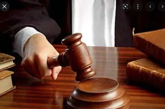 आरोपी को फ्री में कपड़े धोने और आयरन करके वापस करने होंगे : कोर्ट,
कोर्ट ने सुनाई आरोपी को अनोखी सजा,
धोबी का काम करता है 20 साल का आरोपी CrimeTak