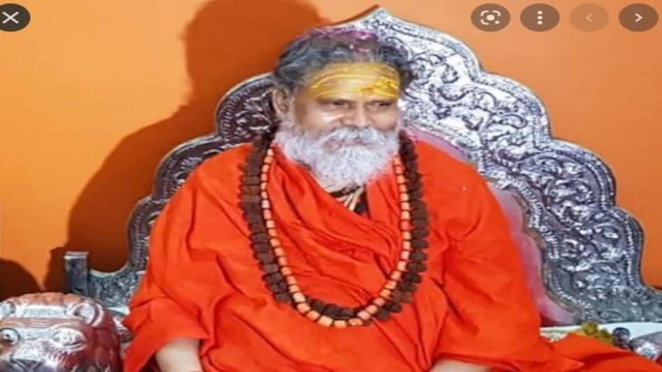 सोमवार को नरेंद्र गिरि के फोन पर आए थे 35 कॉल !
सीबीआई ने शुरू की जांच सोमवार को नरेंद्र गिरि के फोन पर आए थे 35 कॉल ! सीबीआई ने शुरू की जांच