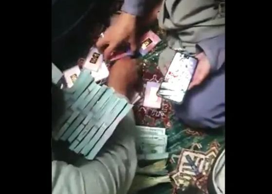 अमरुल्लाह सालेह के घर से 48 करोड़ रुपये और सोने की ईंटें मिली !
तालिबान ने किया दावा CrimeTak