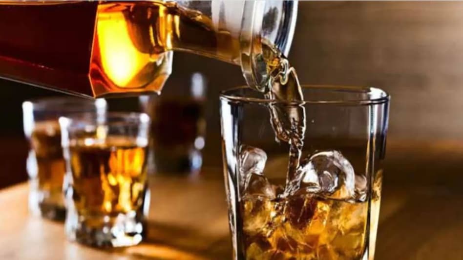 कपिल शर्मा शो के एपिसोड में शराब पीकर एक्ट करता दिखा कैरेक्टर! कपिल शर्मा शो के एपिसोड में शराब पीकर एक्ट करता दिखा कैरेक्टर!