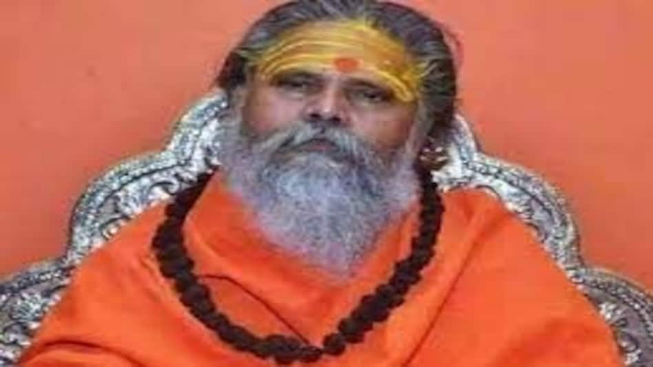 महंत नरेंद्र गिरि की मौत का क्या है सच? पढ़िए पूरी इन्वेस्टिगेशन रिपोर्ट, आख़िर कौन हैं वो दो सेवादार जो छुपा रहे हैं कई राज? महंत नरेंद्र गिरि की मौत का क्या है सच? पढ़िए पूरी इन्वेस्टिगेशन रिपोर्ट, आख़िर कौन हैं वो दो सेवा...