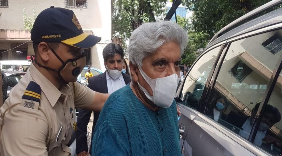 जावेद अख्तर-कंगना रनौत मानहानि मामला,
अंधेरी कोर्ट में पेश हुए दोनों स्टार्स CrimeTak