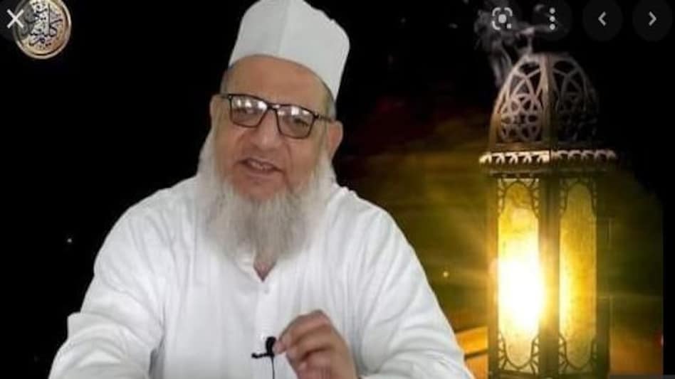 जवानों पर पत्थरबाजी का काम सौंपा था कलीम सिद्दीकी ने : पीड़ित,
जाकिर नायक से मौलाना कलीम सिद्दीकी के संबंध का शक !
मौलाना कलीम सिद्दीकी को लेकर यूपी पुलिस का खुलासा जवानों पर पत्थरबाजी का काम सौंपा था कलीम सिद्दीकी ने : पीड़ित,जाकिर नायक से मौलाना कलीम सिद्दीकी ...