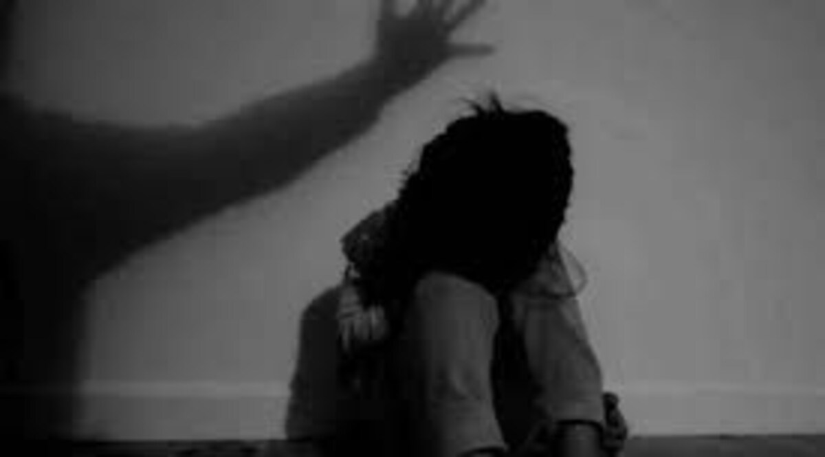 नाबालिग बच्चे को भीड़ की तालिबानी सजा CrimeTak