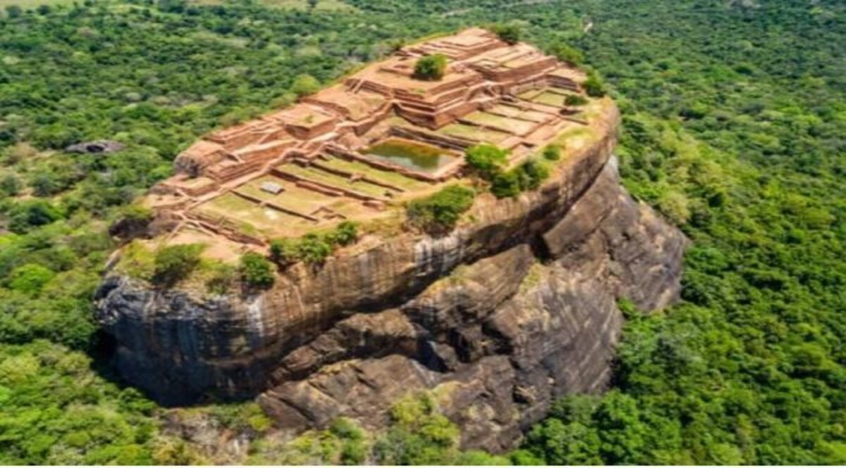 यहां रावण का शव आज भी 'ज़िंदा' है! दुनिया की सबसे ऐतिहासिक गुफा का रहस्य CrimeTak